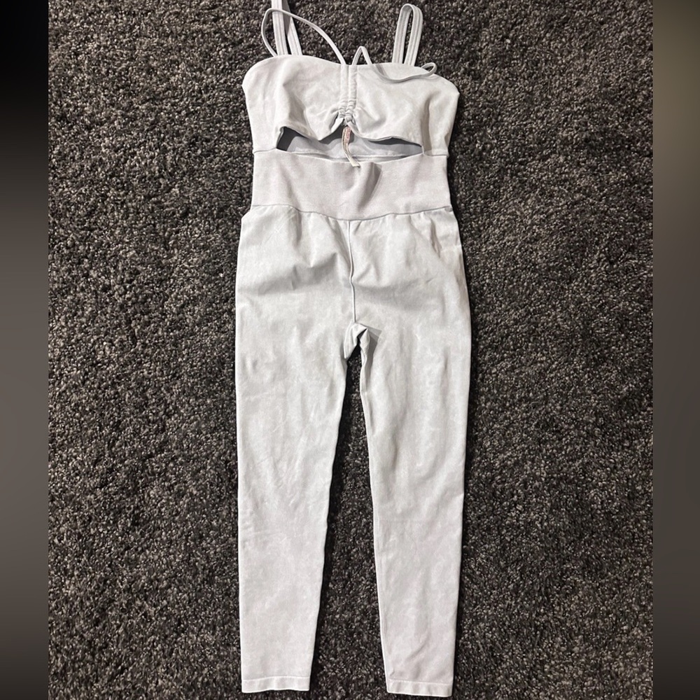 Free People Movement Good Karma Cut Out Sky Blue Jumpsuit One Piece Size XL NWOT